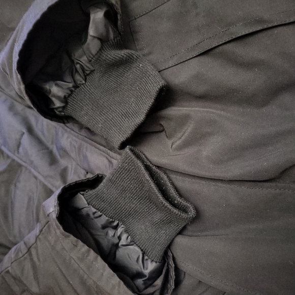 Canada Goose Parka 4567 JM Men's small very good condition, too small for me. - Picture 11 of 13